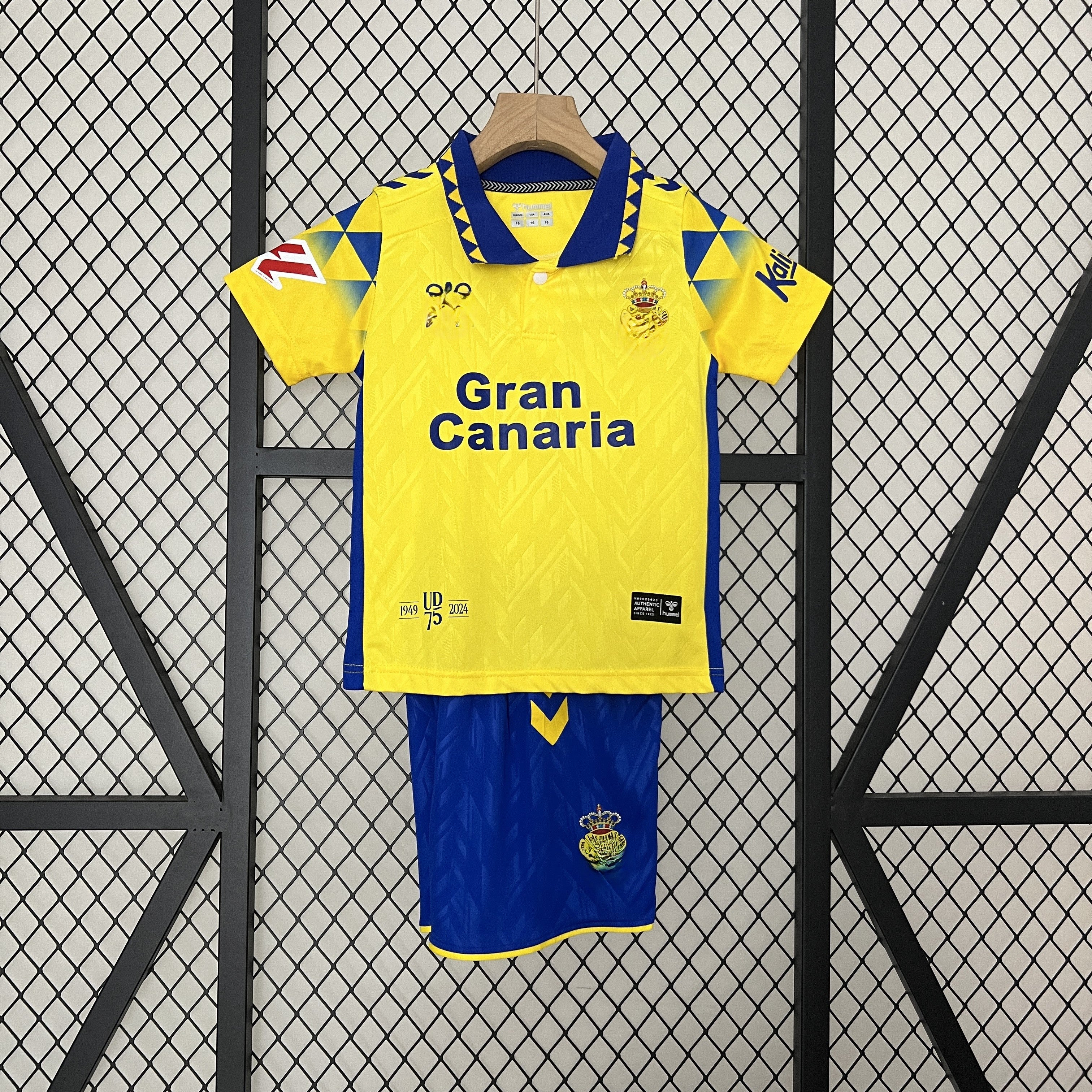 Kit 24/25 Las Palmas home