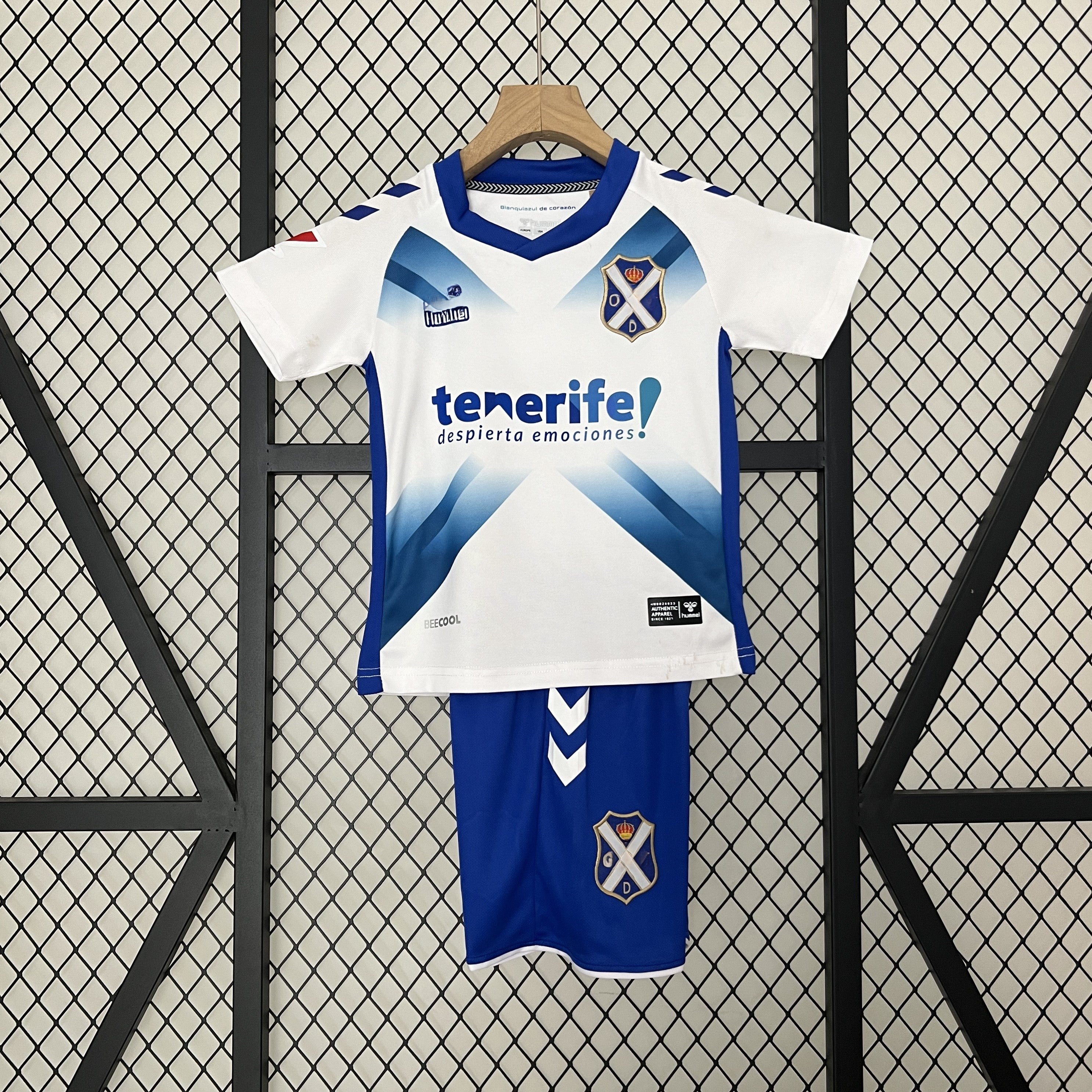 Kit 24/25 Tenerife home