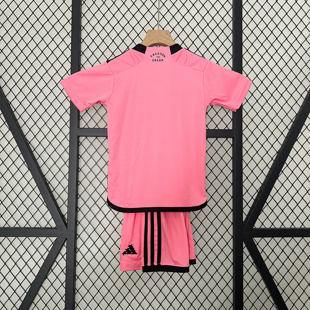 Kit 24/25 Miami home