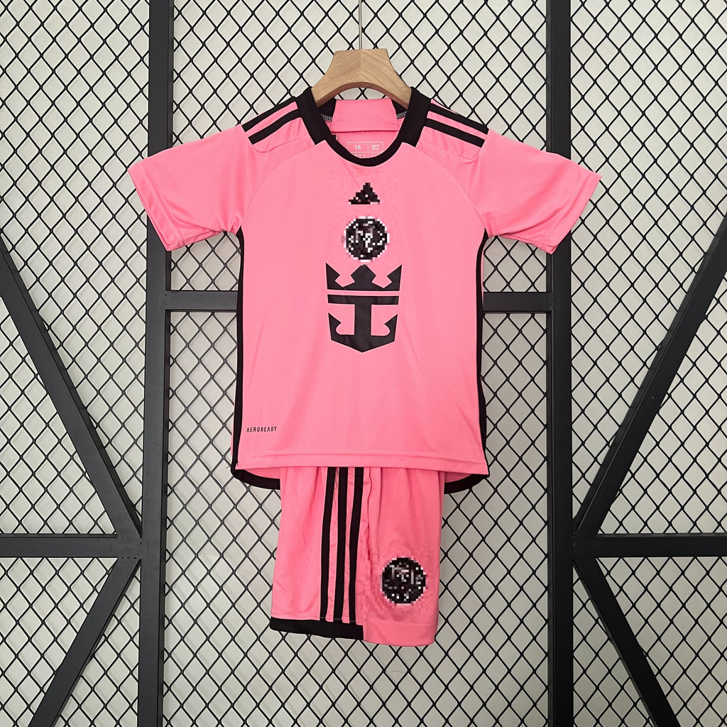 Kit 24/25 Miami home